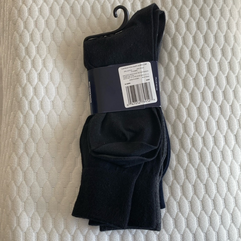 Polo Ralph Lauren Men's 3 Pack Dress Socks
Blue/Gray/Black 10-13 NWT